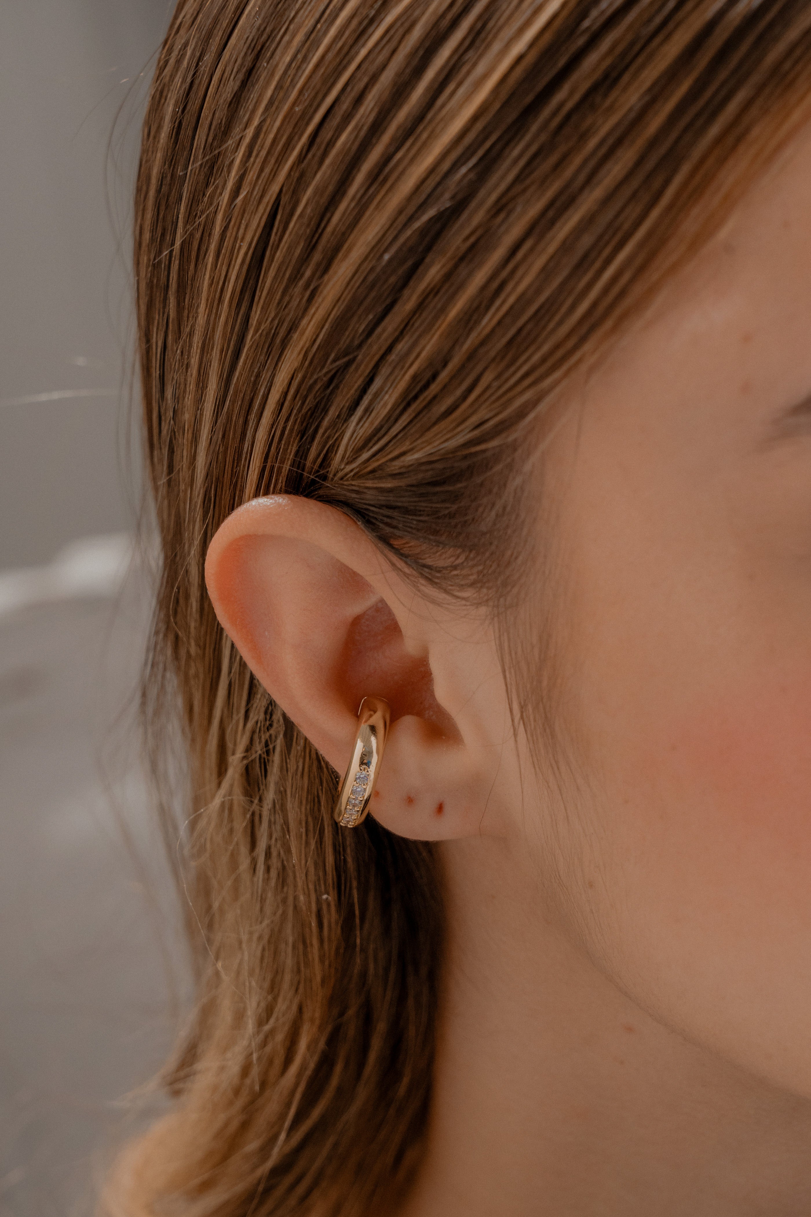 Ear cuff reflejos